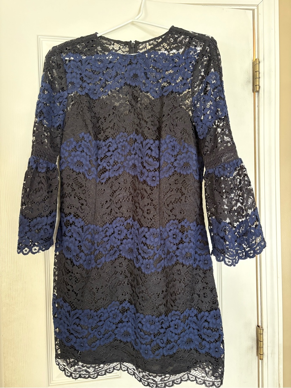 Cynthia Rowley Black and Navy Lace Bell-Sleeve Shift Dress